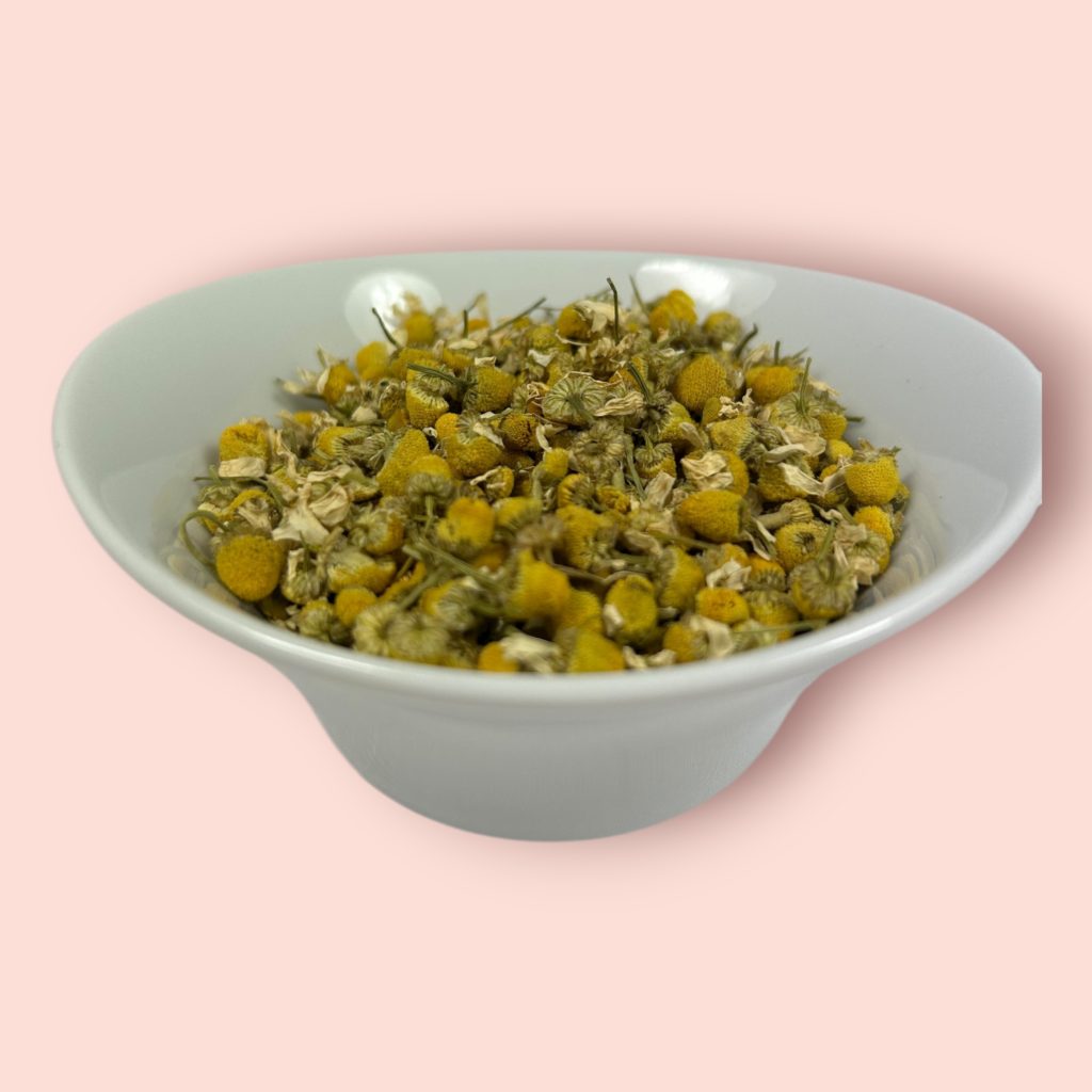 Kamille auf Griechisch: χαμομήλι (Chamomíli) erklärt